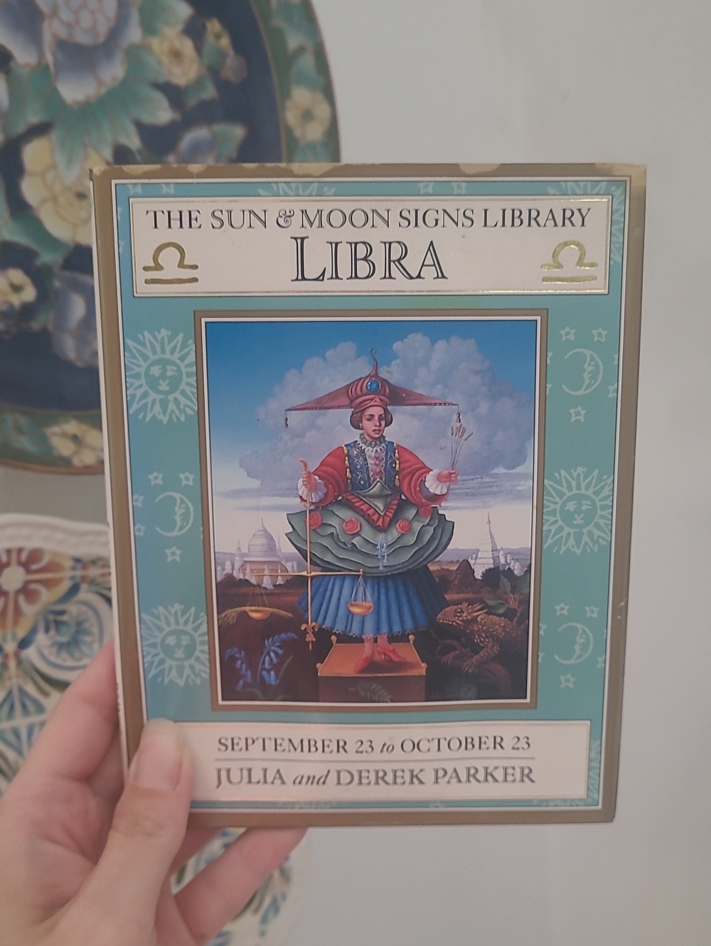 The Sun & Moon Signs Library: Libra Hardcover Book -